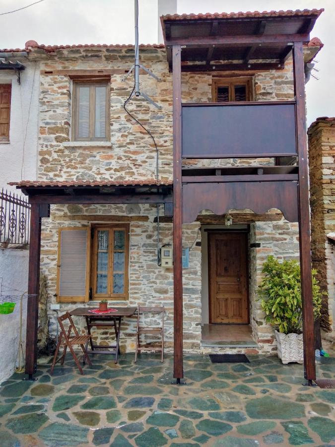 Ξενώνας Το Πέτρινο 2 Keramídhion Buitenkant foto